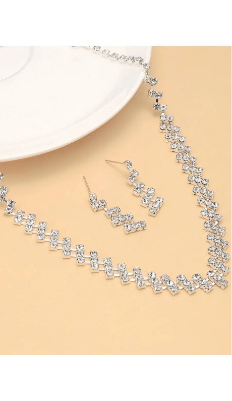 Украшение на шею колье ожерелье набор серебро