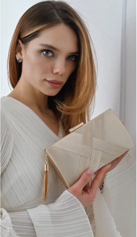 Элира клатч бежевый