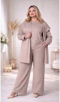 Моника брючный костюм тройка бежевый
