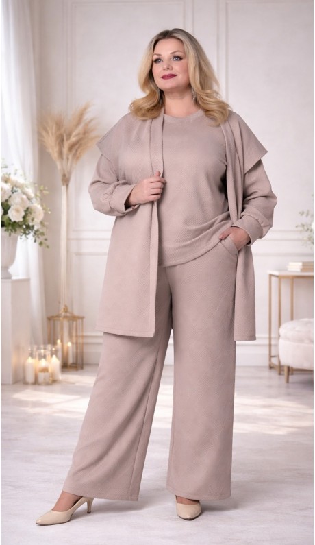 Моника брючный костюм тройка бежевый