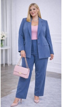 Костюмы и комплекты